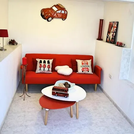 Villa Luxury Detached Near Ameniti *