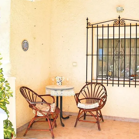 Villa Luxury Detached Near Ameniti